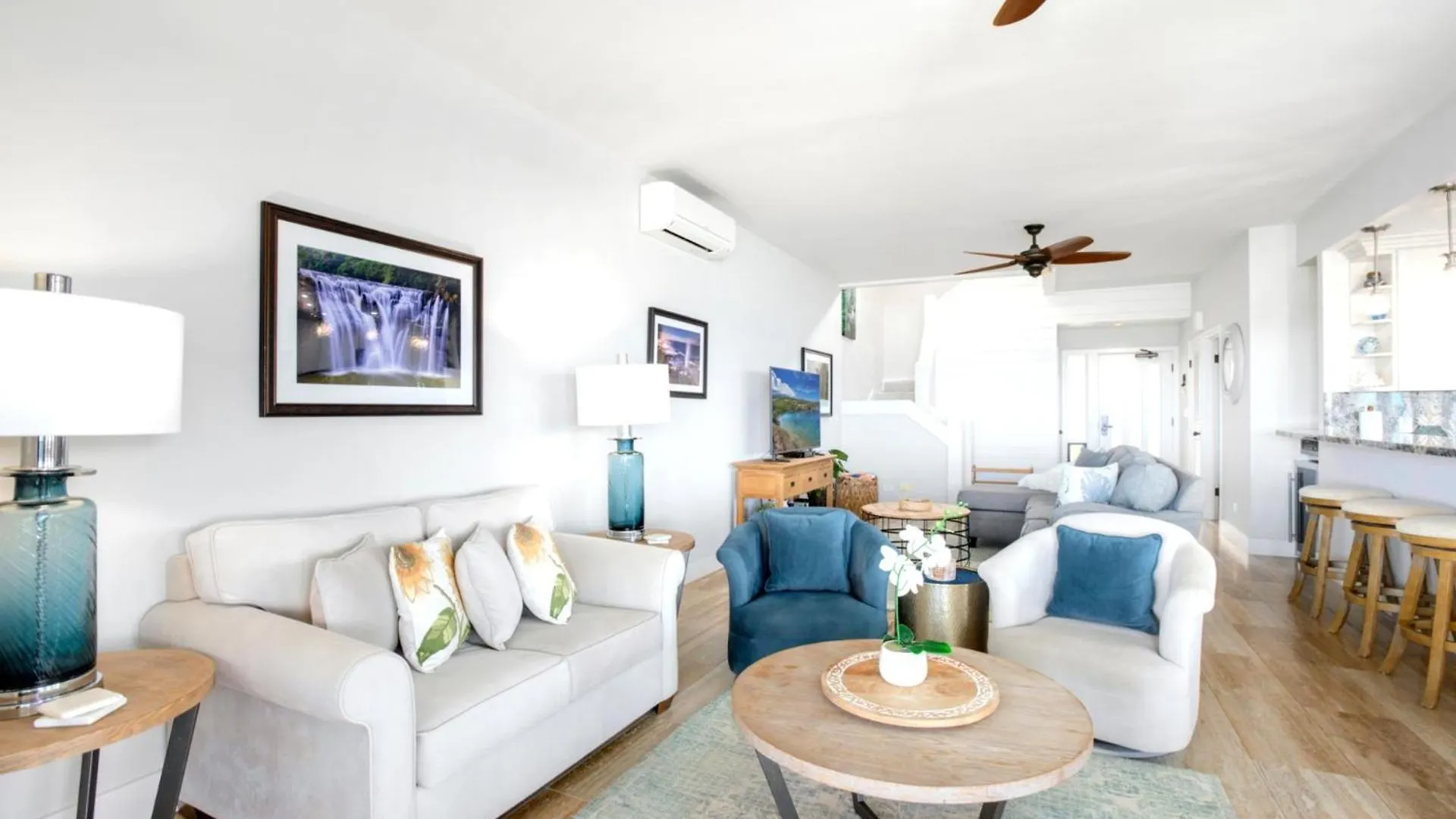 Apartment Kbm Resorts Free Car Kapalua Ridge Villas Oceanfront 2-Bedroom Condo With Expansive Lanai Breathtaking Views Krv-1622 United States