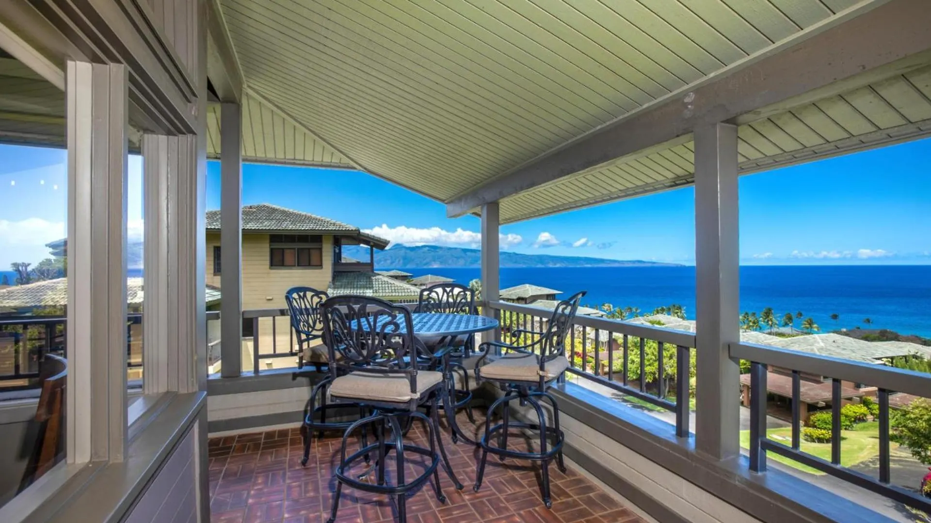 Kbm Resorts Free Car Kapalua Ridge Villas Oceanfront 2-Bedroom Condo With Expansive Lanai Breathtaking Views Krv-1622