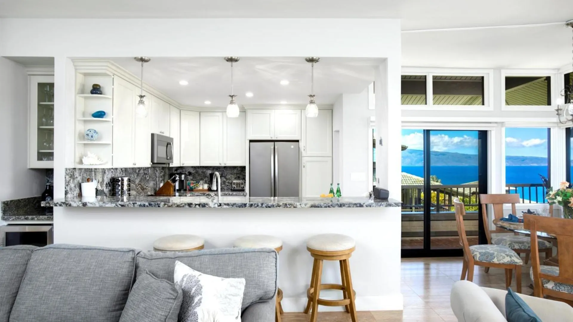 Kbm Resorts Free Car Kapalua Ridge Villas Oceanfront 2-Bedroom Condo With Expansive Lanai Breathtaking Views Krv-1622 0*,