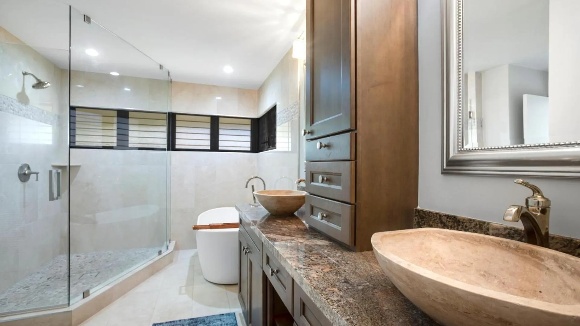 Apartment Kbm Resorts Free Car Kapalua Ridge Villas Oceanfront 2-Bedroom Condo With Expansive Lanai Breathtaking Views Krv-1622 United States