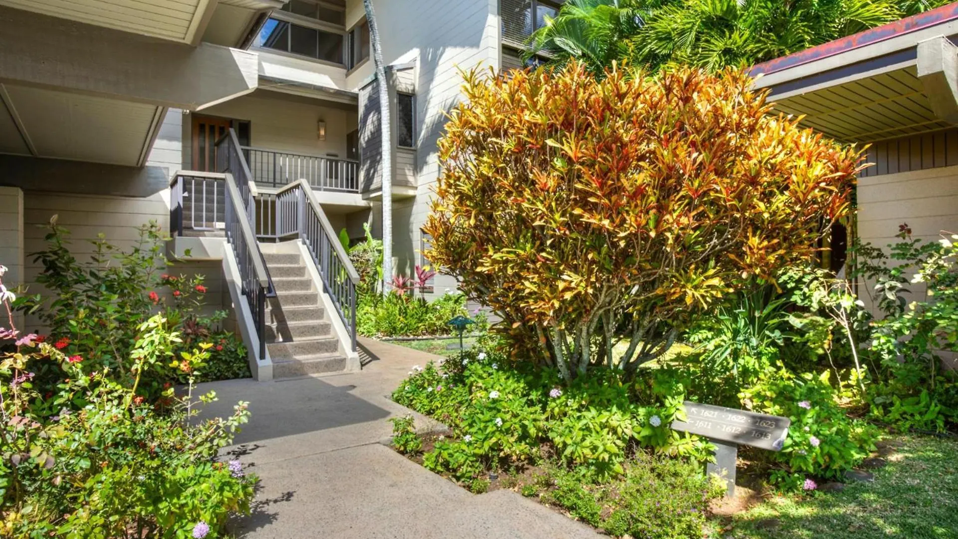 Kbm Resorts Free Car Kapalua Ridge Villas Oceanfront 2-Bedroom Condo With Expansive Lanai Breathtaking Views Krv-1622 United States